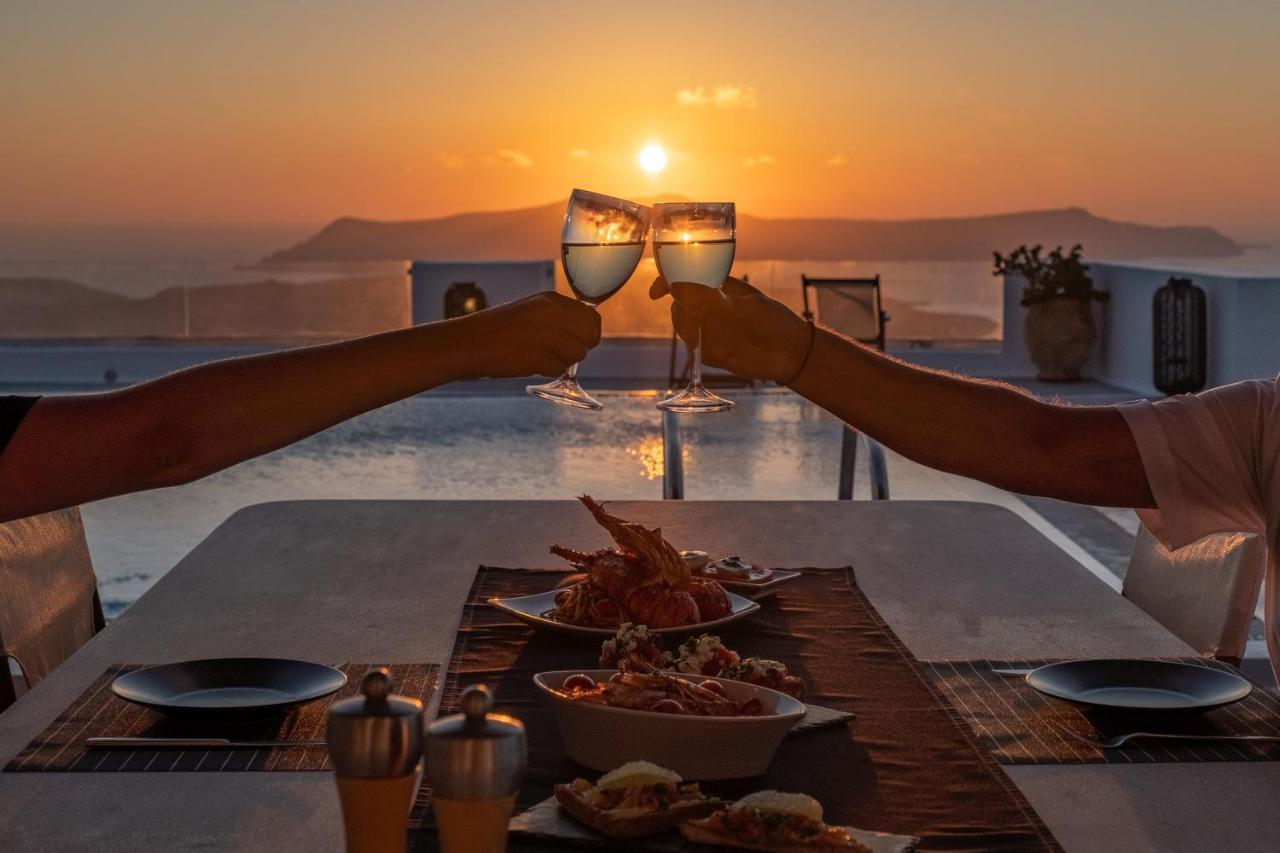 Villa Argento Nero Fira (Santorini)