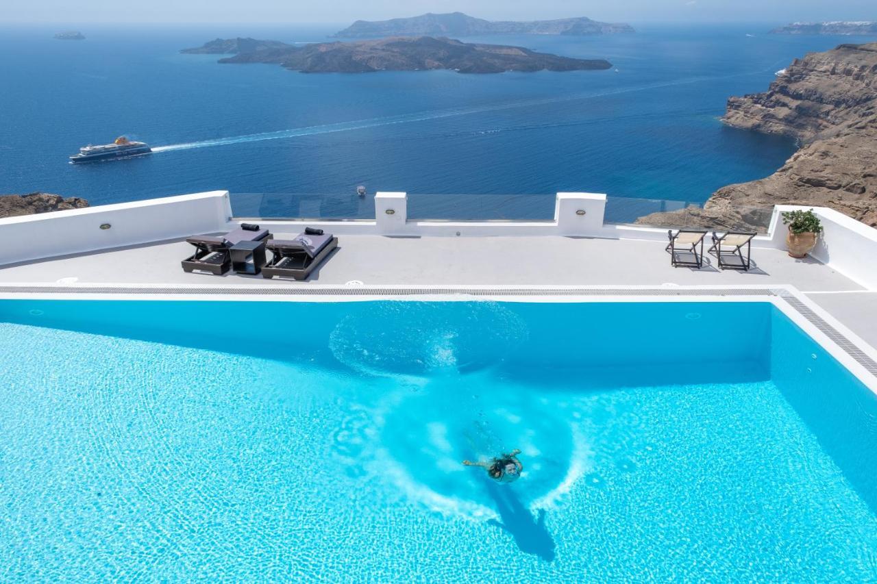 Argento Nero Villa Fira (Santorini)